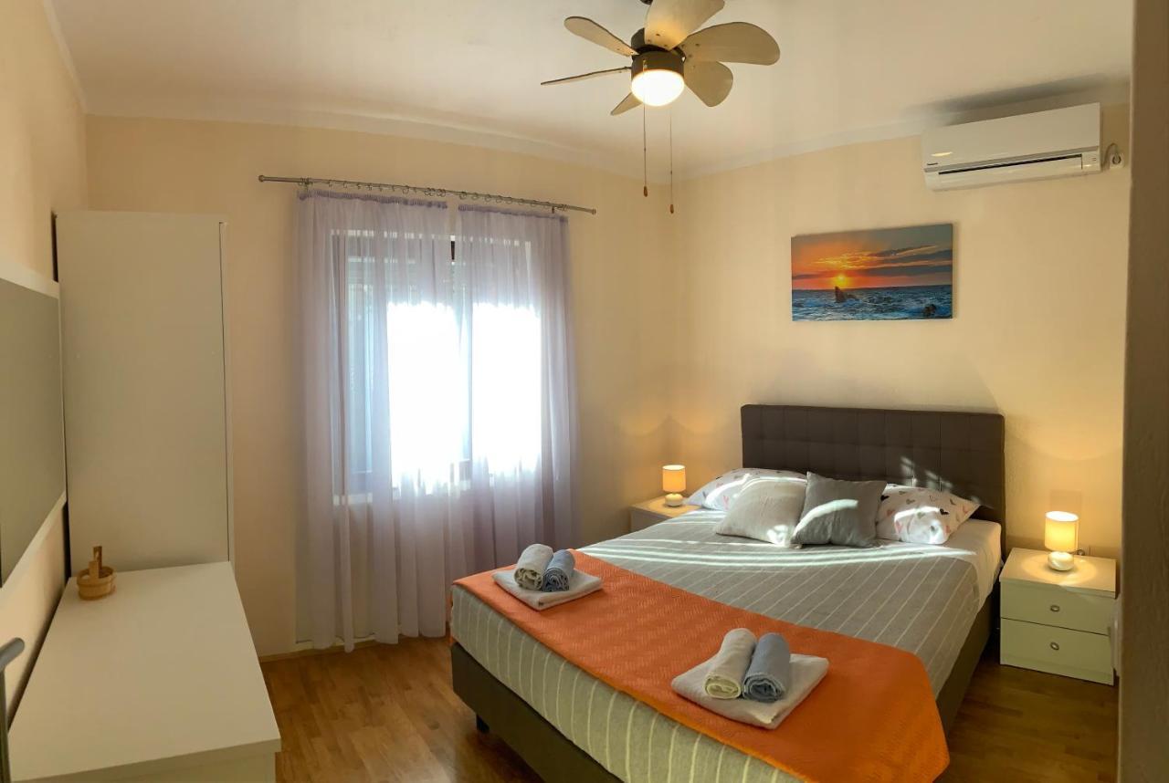 Duplex Apartment With Private Swimming Pool Preko Kültér fotó
