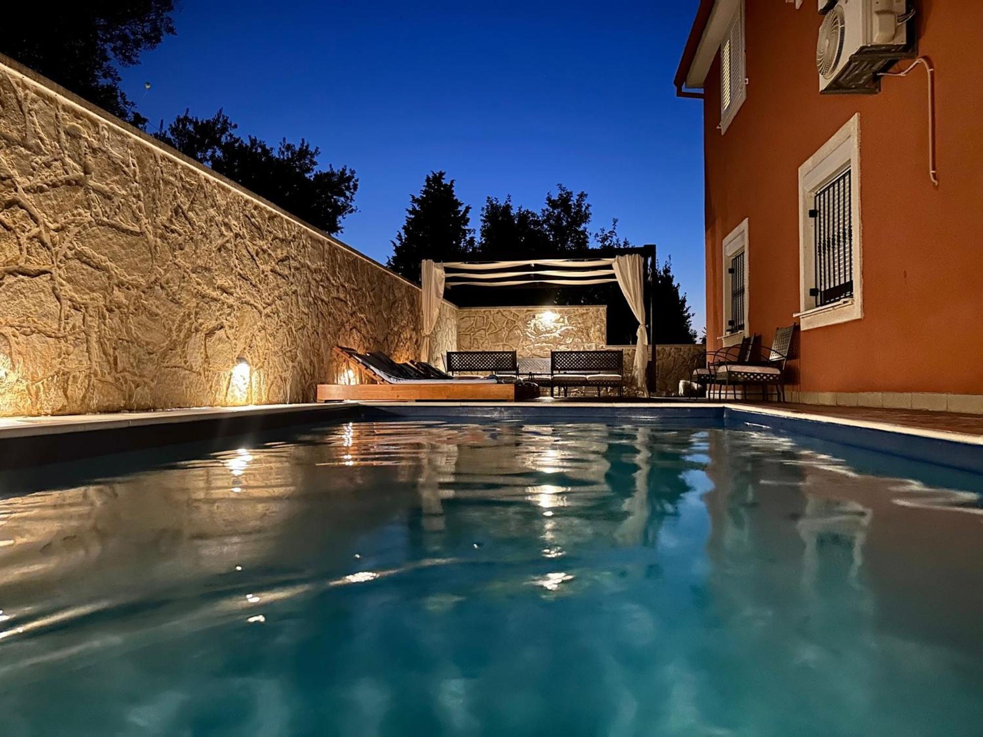 Duplex Apartment With Private Swimming Pool Preko Kültér fotó