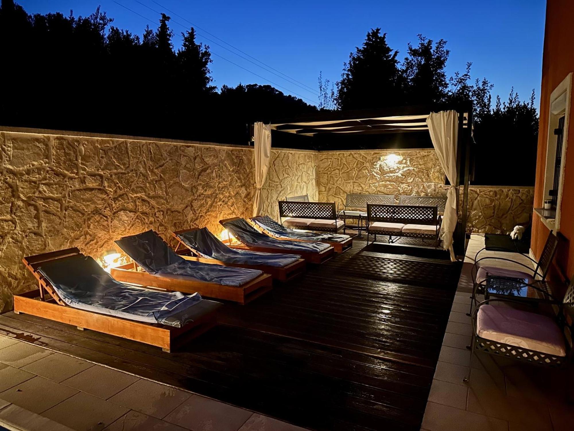 Duplex Apartment With Private Swimming Pool Preko Kültér fotó