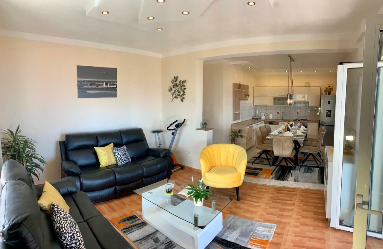 Duplex Apartment With Private Swimming Pool Preko Kültér fotó